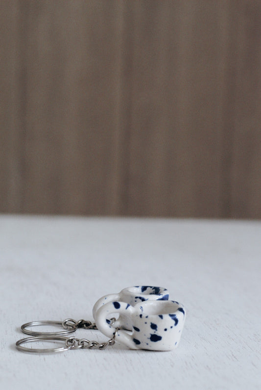 Llaveros, mini tazas